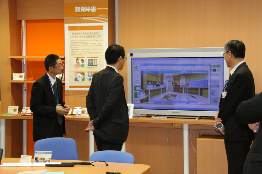 文部科学省大臣官房会計課長が来訪された際の様子